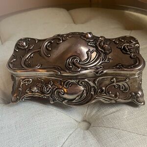 Vintage Godlinger Silver-Plated Art Nouvea/Victorian Style Floral Jewelry Box